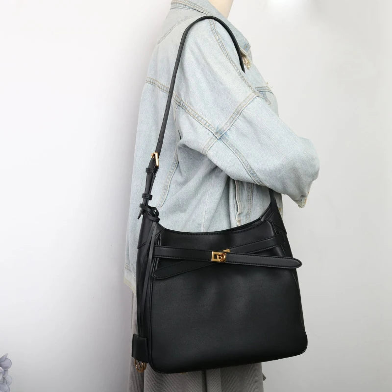 2026 Belt Buckle Tote Bags For Women Cowhide Luxury Designer Hot Hobo Bags INS Fashion Street Rectangular Ring Padlock Handbags